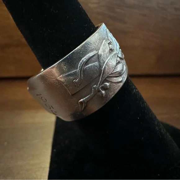 1954 Rifle Spoon Ring - Picture 3 of 14